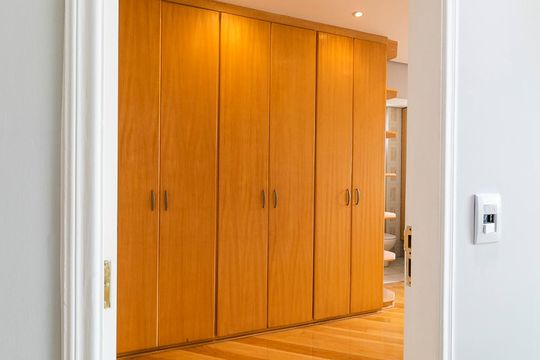 Suíte 1 de apartamento à venda com 2 quartos, 120m² em Vila Bertioga, São Paulo