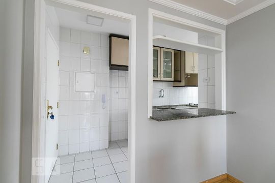 Cozinha de apartamento à venda com 2 quartos, 120m² em Vila Bertioga, São Paulo