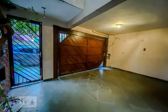 Garagem de casa à venda com 4 quartos, 200m² em Vila Matilde, São Paulo