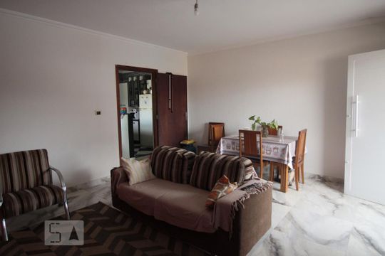 Sala de casa à venda com 7 quartos, 250m² em Vila Jacuí, São Paulo