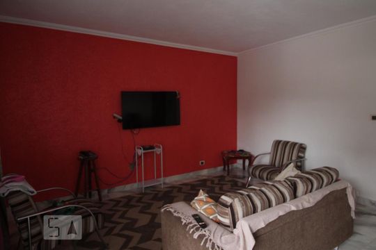 Sala de casa à venda com 7 quartos, 250m² em Vila Jacuí, São Paulo