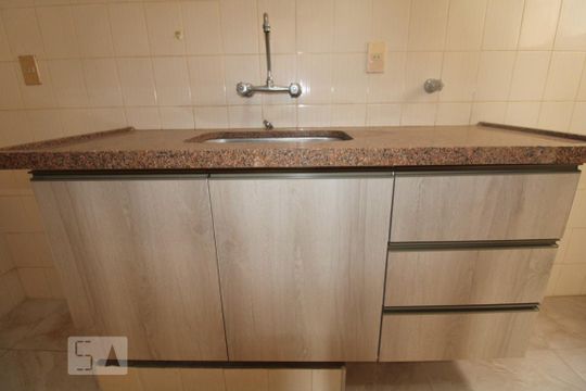 Cozinha de apartamento para alugar com 3 quartos, 93m² em Bosque, Campinas