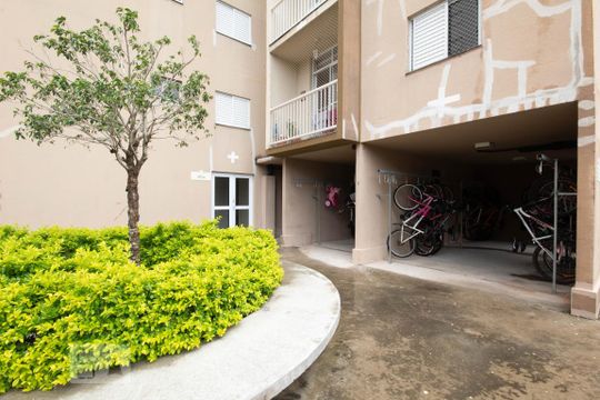 Fachada do bloco de apartamento à venda com 2 quartos, 55m² em São Pedro, Osasco