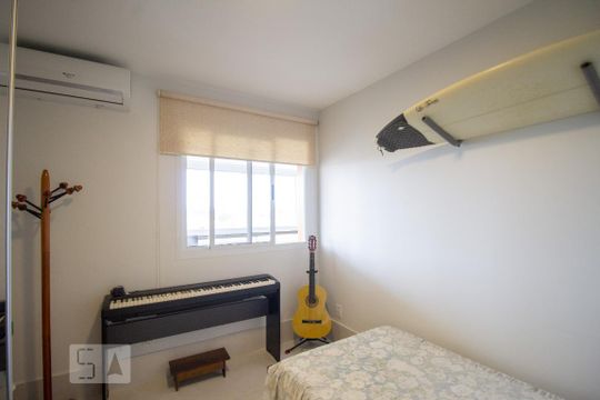 Quarto de apartamento à venda com 3 quartos, 100m² em Barra da Tijuca, Rio de Janeiro