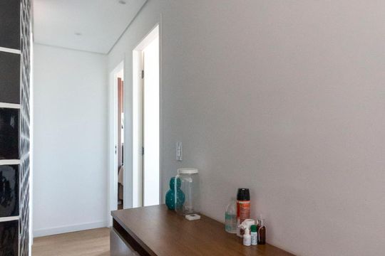 Corredor de apartamento para alugar com 2 quartos, 40m² em Jardim Helena, São Paulo