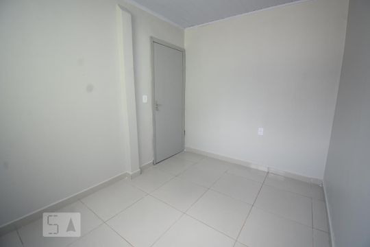 Quarto 1 de casa para alugar com 2 quartos, 70m² em Samambaia Norte (samambaia), Brasília