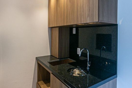 Cozinha de apartamento à venda com 1 quarto, 50m² em Jardim do Salso, Porto Alegre