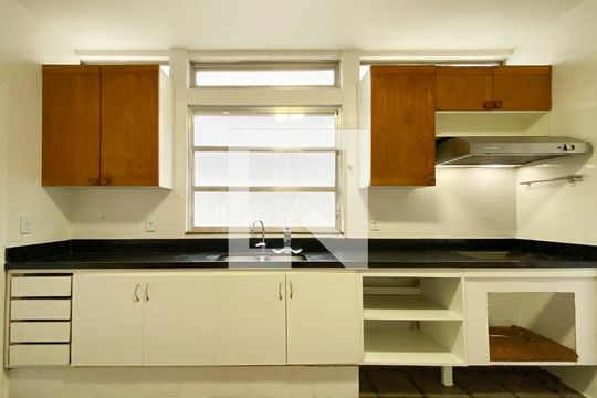 Cozinha de apartamento à venda com 4 quartos, 153m² em Lagoa, Rio de Janeiro