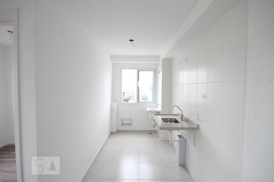 Cozinha de apartamento para alugar com 2 quartos, 37m² em Sé, São Paulo