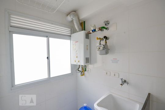 Area de Serviço de apartamento para alugar com 2 quartos, 46m² em Jardim Celeste, São Paulo
