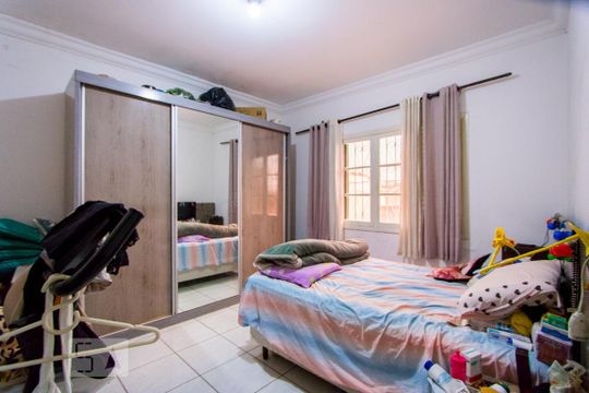 Quarto 1 de casa à venda com 2 quartos, 224m² em Parque Novo Oratório, Santo André