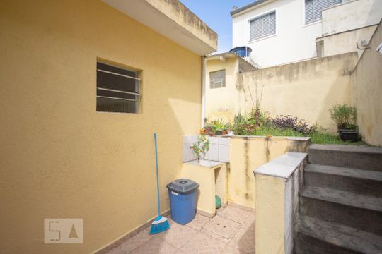 Quintal de casa à venda com 4 quartos, 300m² em Vila Gustavo, São Paulo