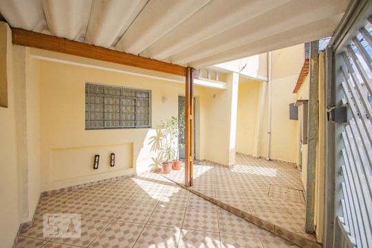 Garagem de casa à venda com 4 quartos, 300m² em Vila Gustavo, São Paulo