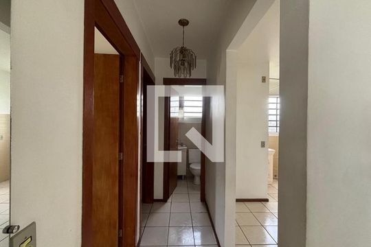 Corredor de apartamento à venda com 2 quartos, 45m² em Rondônia, Novo Hamburgo