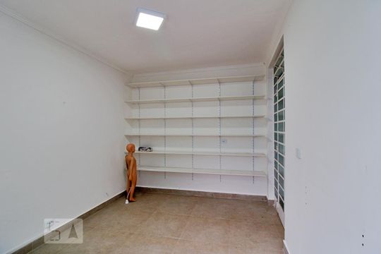 Quarto de Serviço de casa à venda com 4 quartos, 193m² em Jardim Morro Verde, São Paulo