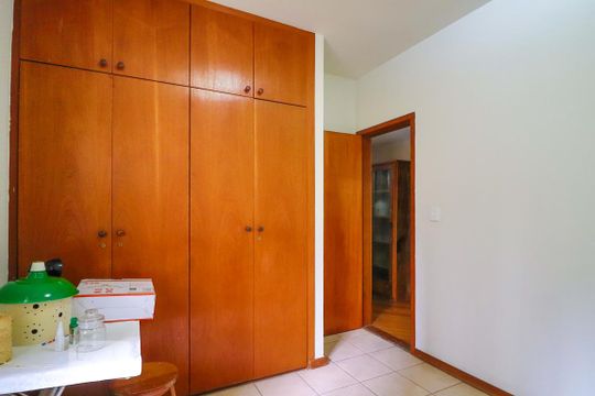 Quarto 2 de apartamento para alugar com 3 quartos, 80m² em Sion, Belo Horizonte