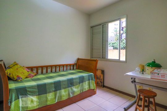 Quarto 2 de apartamento para alugar com 3 quartos, 80m² em Sion, Belo Horizonte