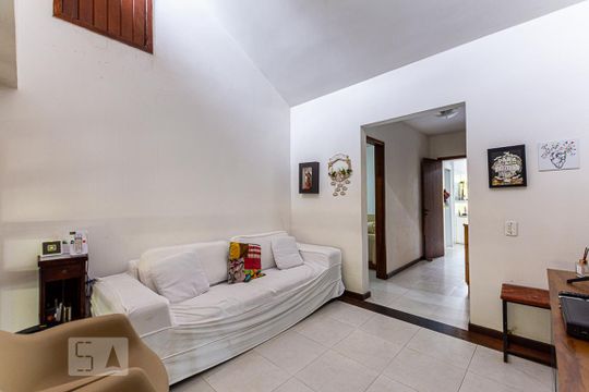 Sala de Tv de casa à venda com 6 quartos, 500m² em São Francisco, Niterói