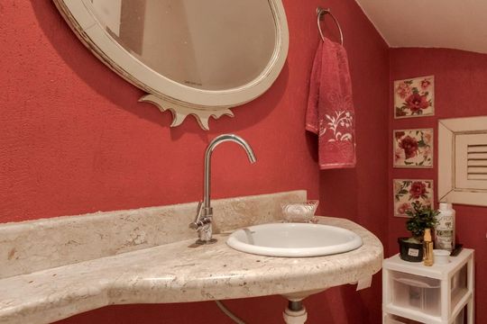 Lavabo 1 de casa à venda com 3 quartos, 249m² em Jardim Itu, Porto Alegre