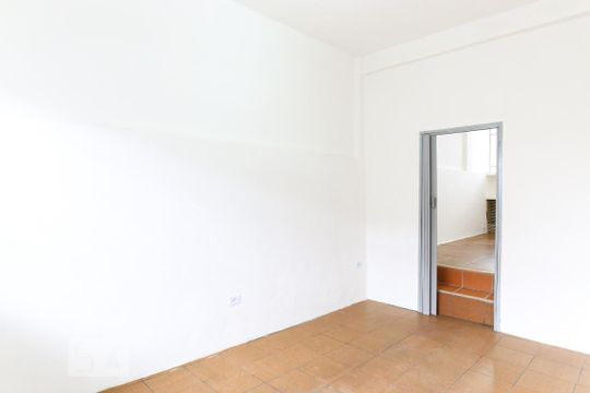Casa para alugar com 1 quarto, 70m² em Jardim Ismênia, São José dos Campos