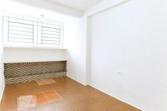 Quarto de casa para alugar com 1 quarto, 70m² em Jardim Ismênia, São José dos Campos