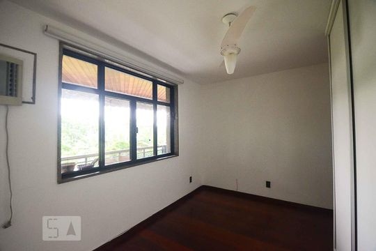 Quarto 1 de apartamento à venda com 3 quartos, 127m² em Jardim Guanabara, Rio de Janeiro