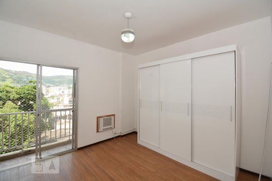 Quarto de apartamento à venda com 1 quarto, 60m² em Todos Os Santos, Rio de Janeiro