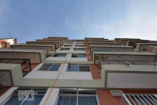 Fachada do Prédio de apartamento à venda com 1 quarto, 60m² em Todos Os Santos, Rio de Janeiro