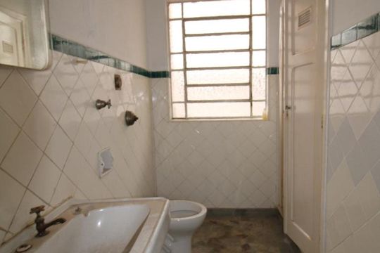 Banheiro 1 de casa à venda com 5 quartos, 220m² em Botafogo, Campinas