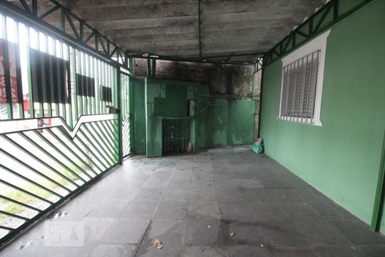 garagem de casa à venda com 3 quartos, 120m² em Vila Dionisia, São Paulo