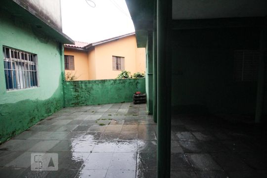quintal de casa à venda com 3 quartos, 120m² em Vila Dionisia, São Paulo