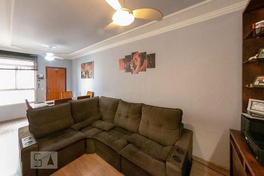 Sala de apartamento à venda com 3 quartos, 67m² em Padre Eustáquio, Belo Horizonte