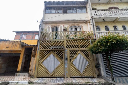 Fachada de casa à venda com 5 quartos, 350m² em Vila Norma, São Paulo