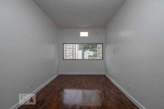 Quarto Suíte 1 de apartamento à venda com 4 quartos, 135m² em Tijuca, Rio de Janeiro