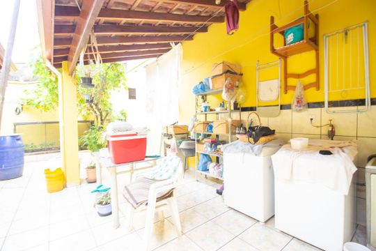 Área de Serviço de casa à venda com 3 quartos, 260m² em Jardim das Palmeiras, Várzea Paulista