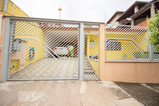 Fachada de casa à venda com 3 quartos, 260m² em Jardim das Palmeiras, Várzea Paulista