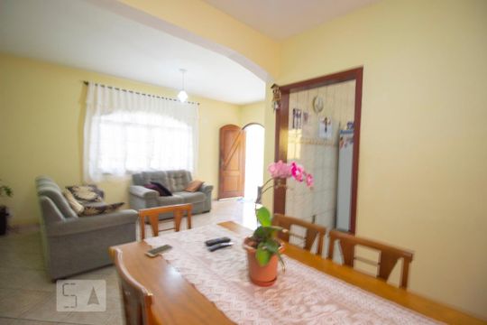 Sala de casa à venda com 3 quartos, 260m² em Jardim das Palmeiras, Várzea Paulista