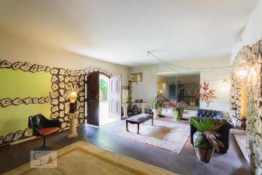 Casa à venda com 4 quartos, 600m² em Freguesia (jacarepaguá), Rio de Janeiro