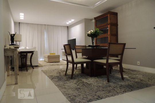 Apartamento para alugar com 2 quartos, 99m² em Jacarepaguá, Rio de Janeiro