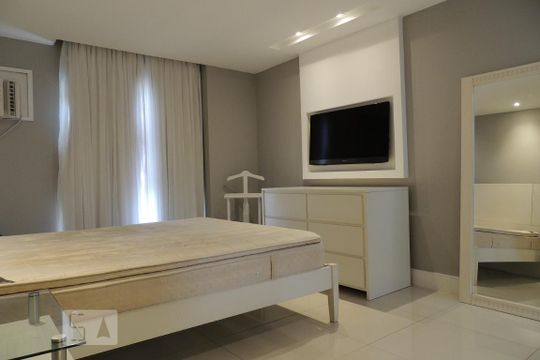Quarto Suíte de apartamento para alugar com 2 quartos, 99m² em Jacarepaguá, Rio de Janeiro