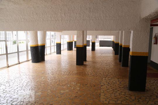 Garagem de kitnet/studio para alugar com 1 quarto, 39m² em Aviação, Praia Grande