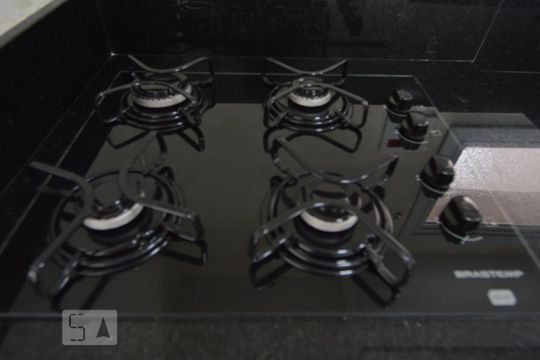 Cozinha de apartamento para alugar com 2 quartos, 49m² em Vila Bertioga, São Paulo