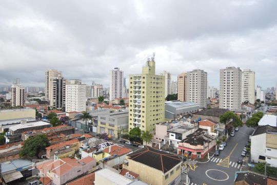 Vista da varanda de apartamento para alugar com 2 quartos, 49m² em Vila Bertioga, São Paulo