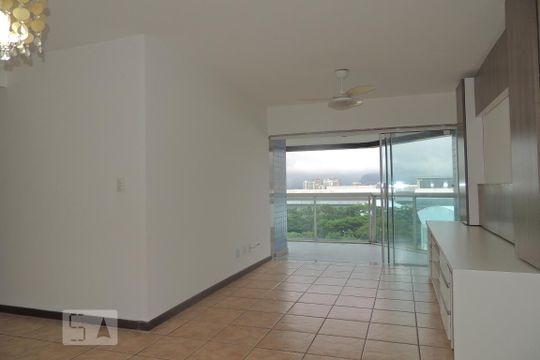 Sala  de apartamento para alugar com 3 quartos, 98m² em Jacarepaguá, Rio de Janeiro