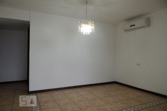 Sala  de apartamento para alugar com 3 quartos, 98m² em Jacarepaguá, Rio de Janeiro