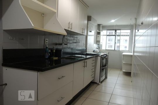 Cozinha - Armários de apartamento para alugar com 3 quartos, 98m² em Jacarepaguá, Rio de Janeiro