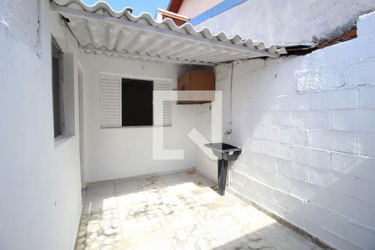 Área de Serviço de casa para alugar com 2 quartos, 70m² em Central Parque Sorocaba, Sorocaba