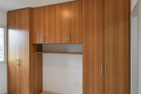 Suíte 01 de apartamento para alugar com 2 quartos, 55m² em Cidade Monções, São Paulo