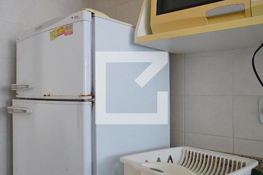 Cozinha de apartamento à venda com 2 quartos, 65m² em Harmonia, Canoas