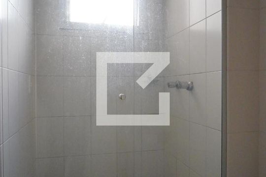 Banheiro de apartamento à venda com 2 quartos, 65m² em Harmonia, Canoas